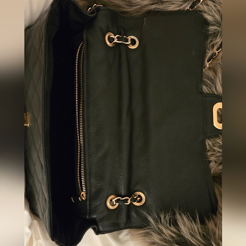Black Genuine Grained Leather Inspired Shoulder Bag - Picture 2 of 5